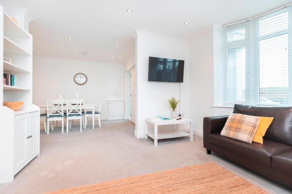 Bournecoast - Clifftop Apartment With Garden -Fm827 Bournemouth Ngoại thất bức ảnh